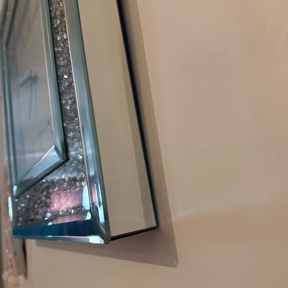 N/A elegant mirrored